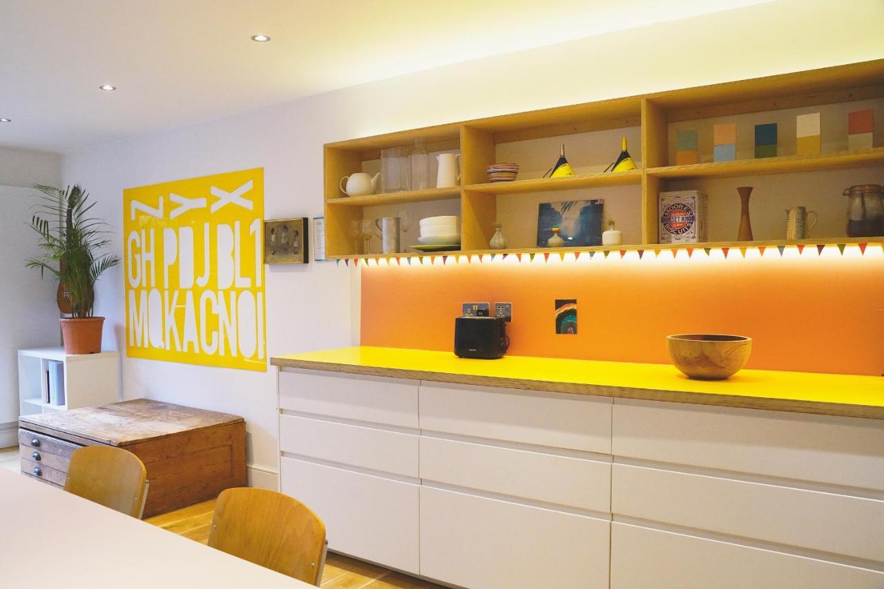 Stunning 3-bedroom Townhouse In Superb Location Ferienhaus London