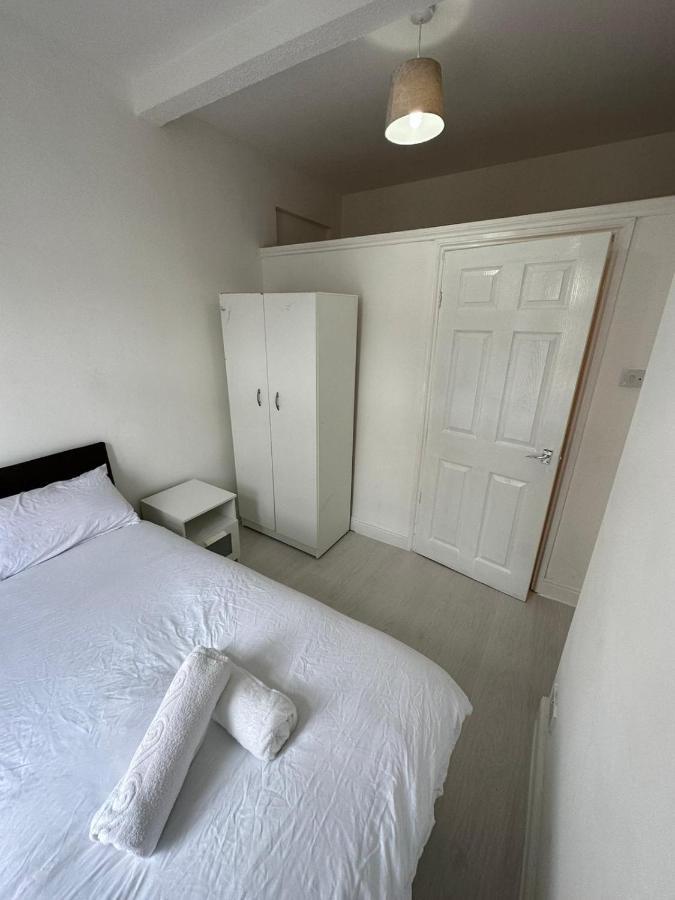 4 Floor New Miles * London