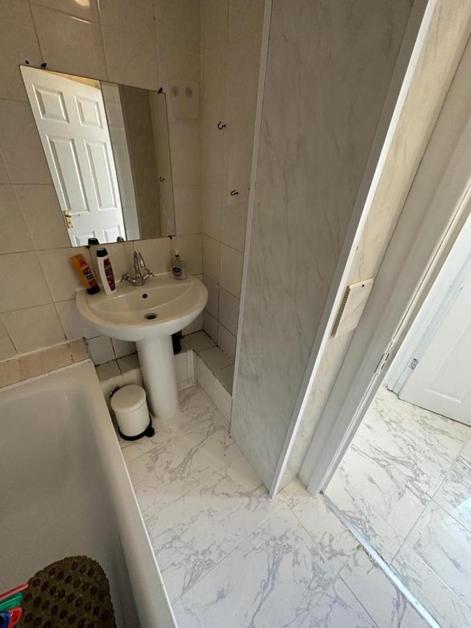 4 Floor New Miles London