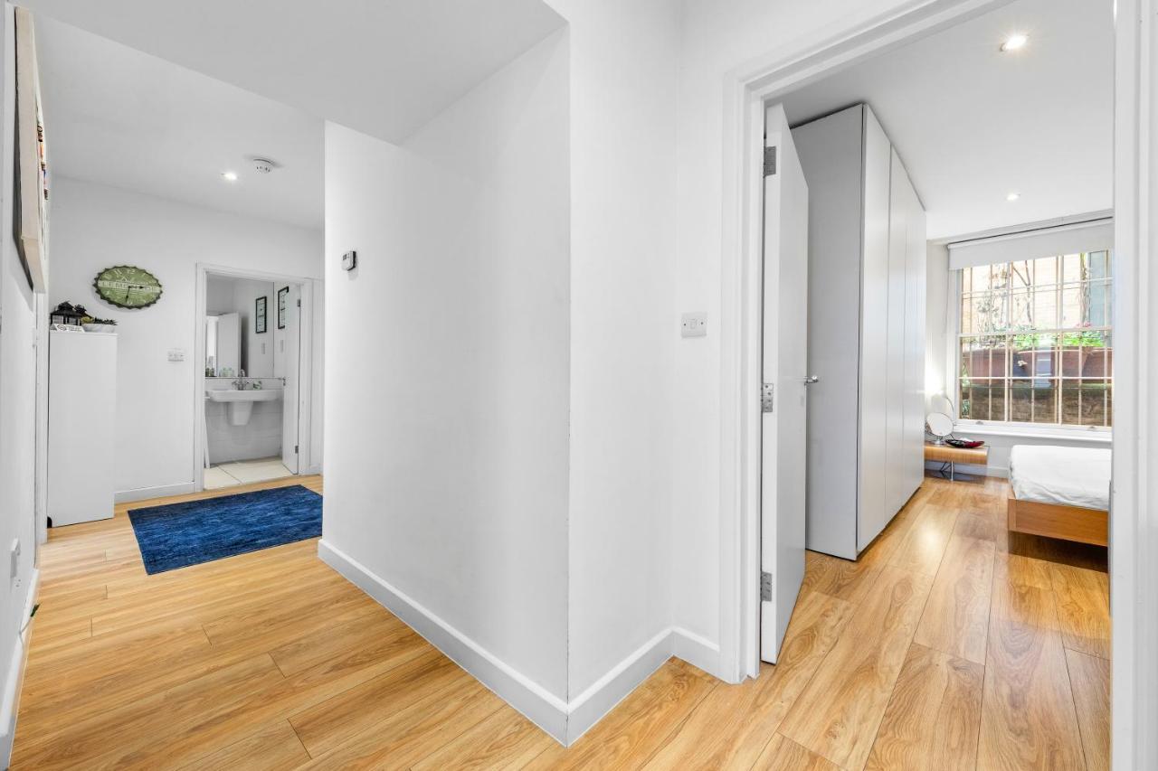3-bedroom Flat In Sleeps 14 Hy1 Apartment