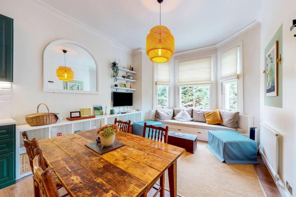 Beautiful 1 Bedroom In Shepards Bush Apartment