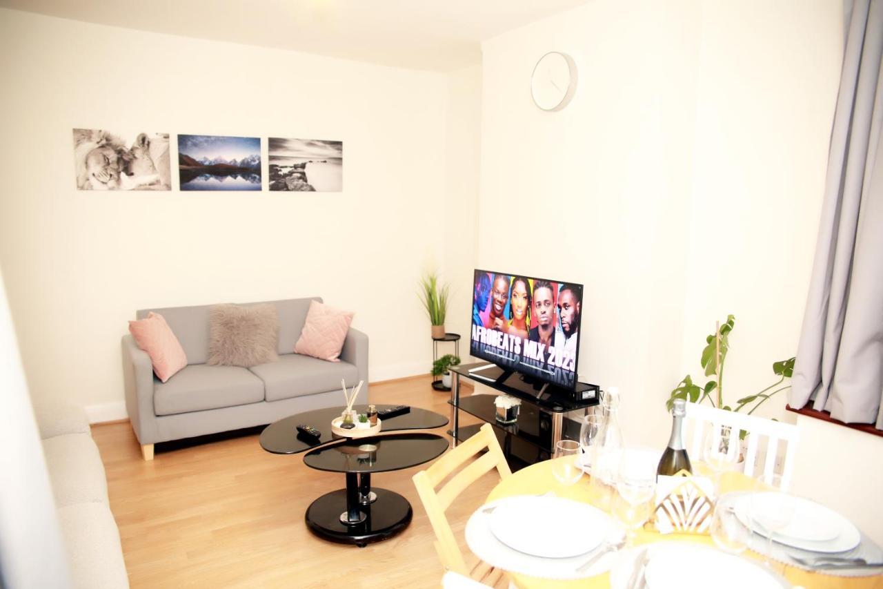 Casa de férias Wembley Luxury *