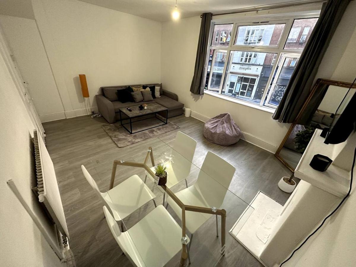 Wonderful 2 Bedroom On Tower Bridge * Londres
