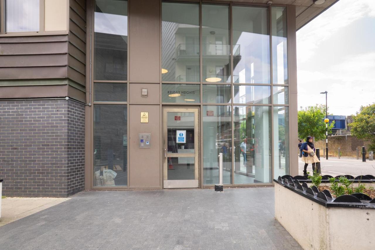 Apartment Air - Shadwell - Great Transport Links