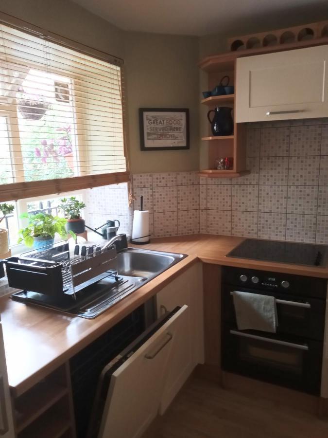 Apartment Stylish 1 Bedroom In *