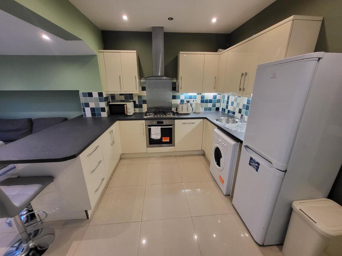 Apartamento Large 4 Bedroom House In Londres