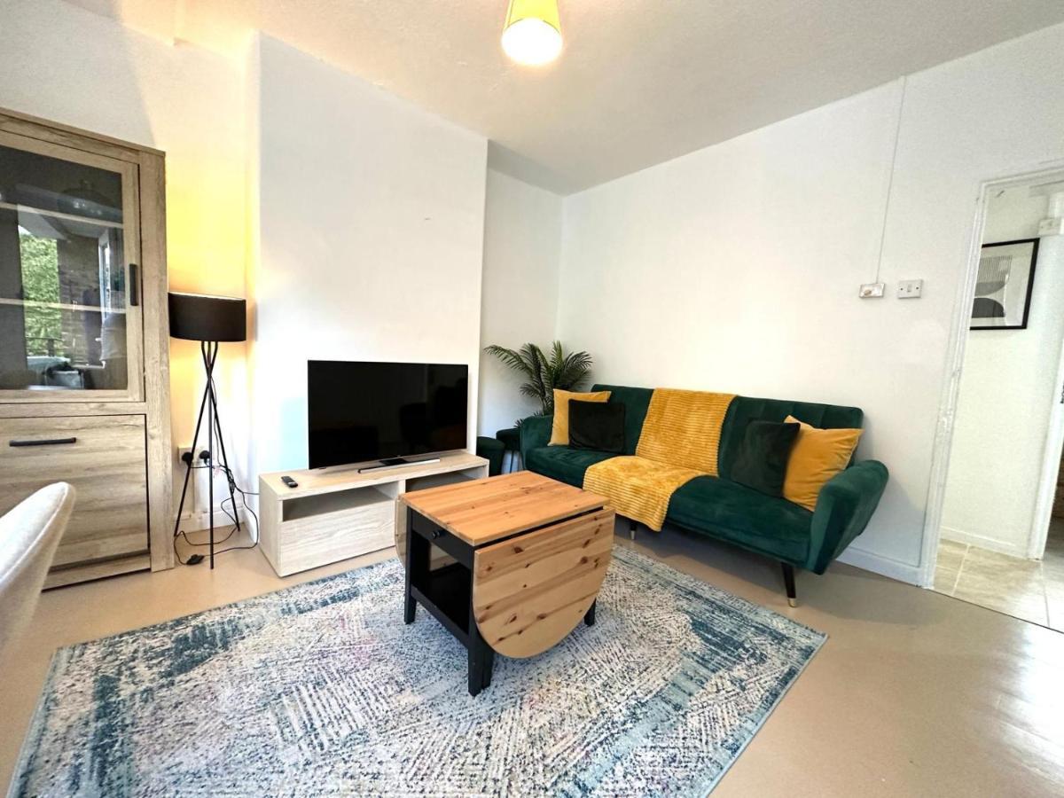 Charming 2-bed Flat With Balcony Close To White Westfield * Londres