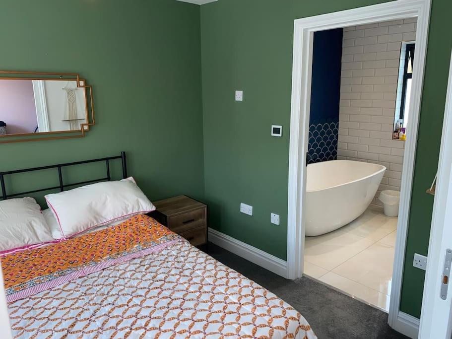 Holiday home Charming House In The Heart Of Xar London