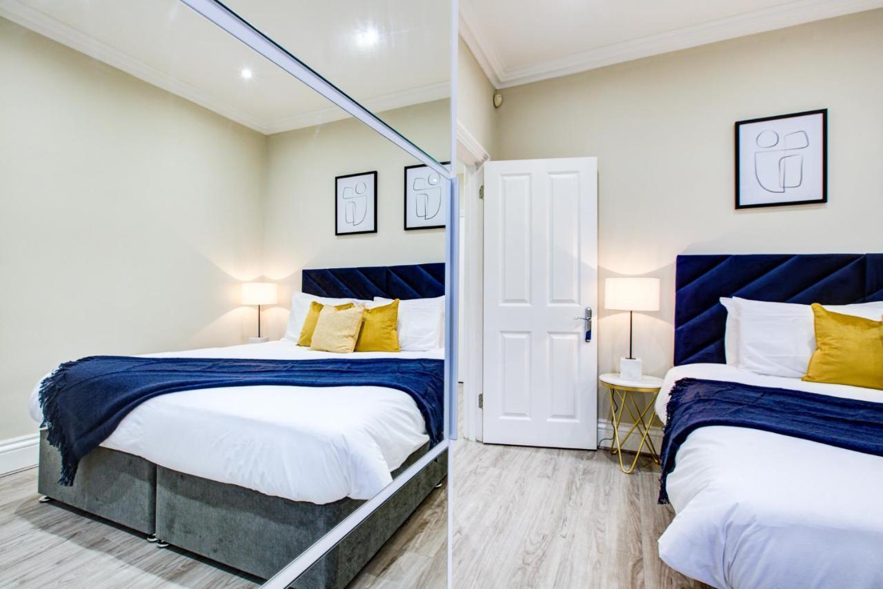 Hybrid Resi - Battersea Near Power Station Apartment London
