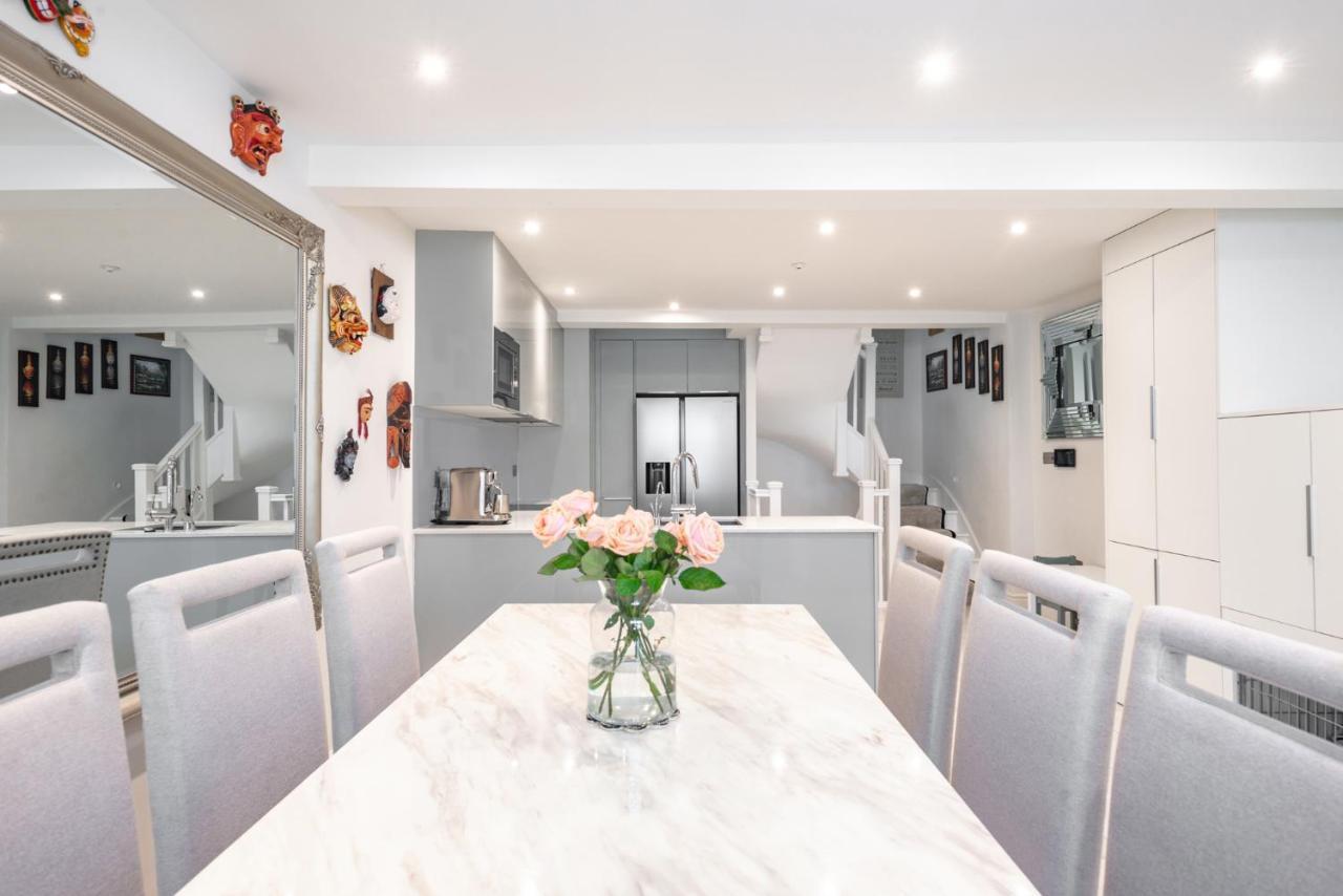 Holiday home 4 Bed Modern House Next To Hyde Park