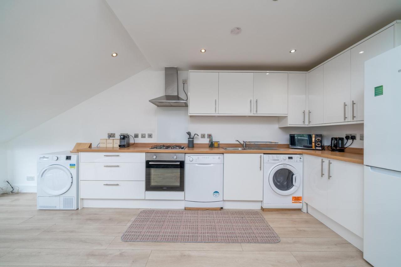 Modern 1 Bedroom City Penthouse * London