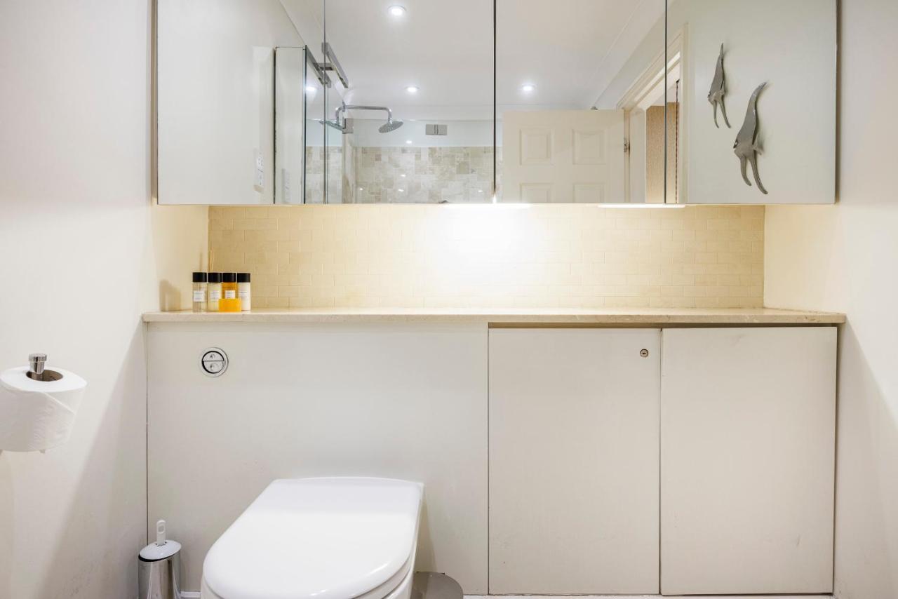 Hyde Park Hideaway Sleeps 6 London