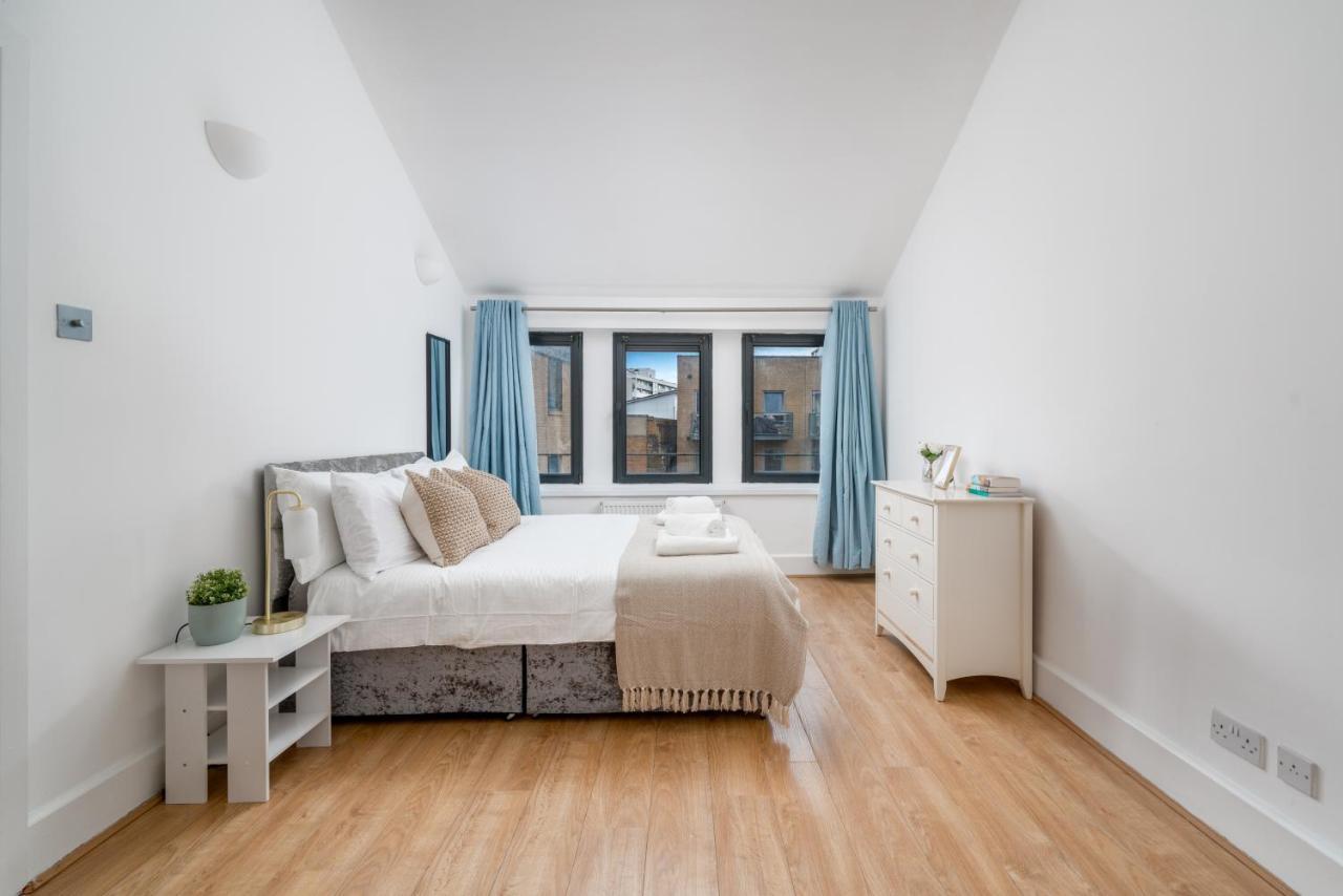 Modern 1 Bedroom City Penthouse Apartment London