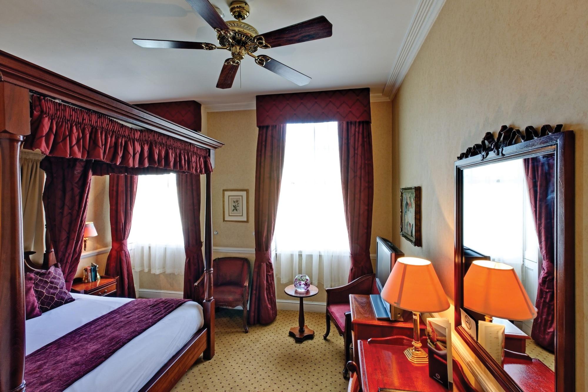 Grange Blooms Hotel 4*