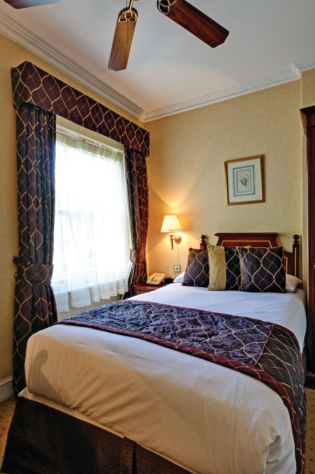Grange Blooms Hotel