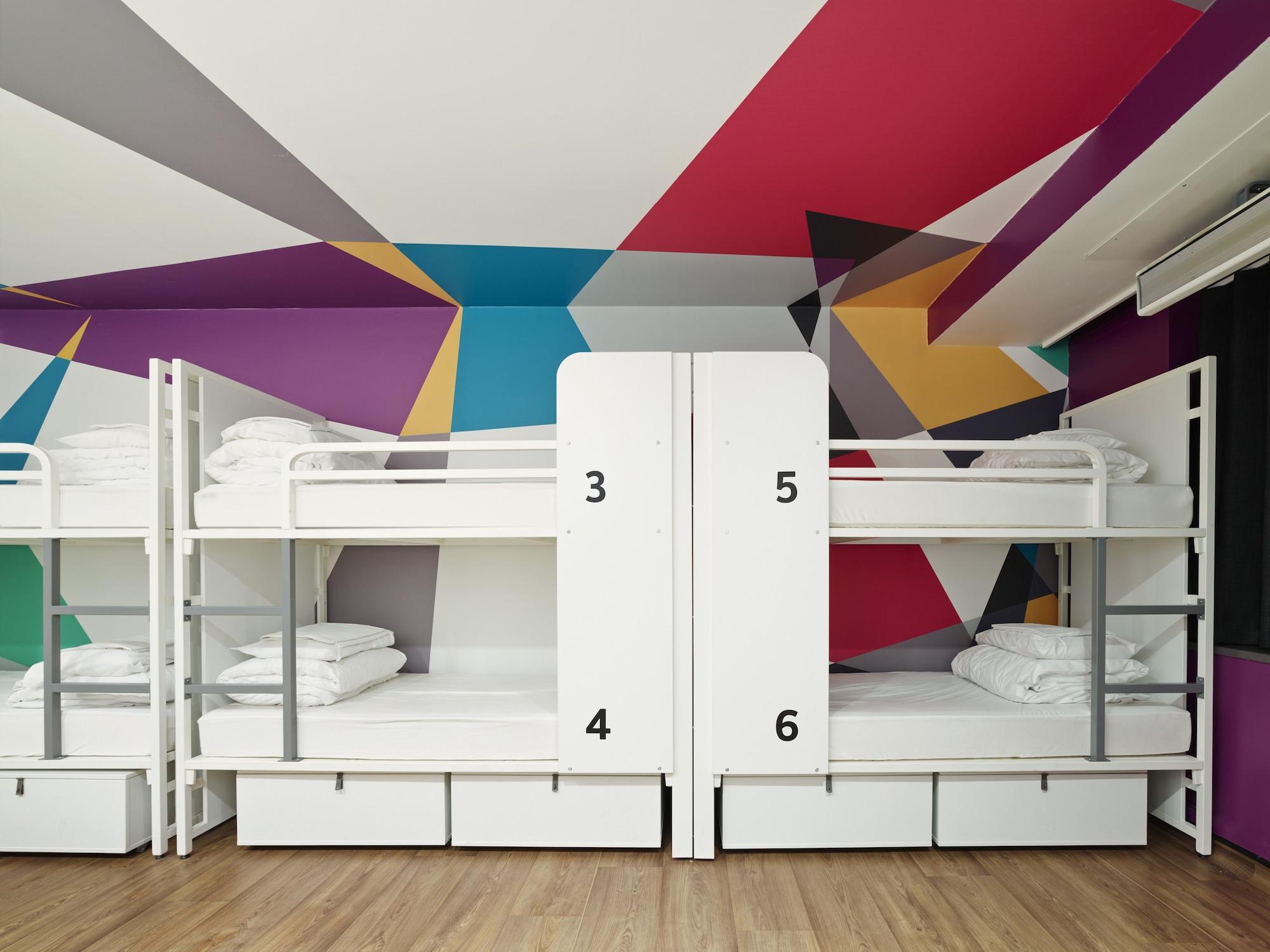 Hostel Generator London