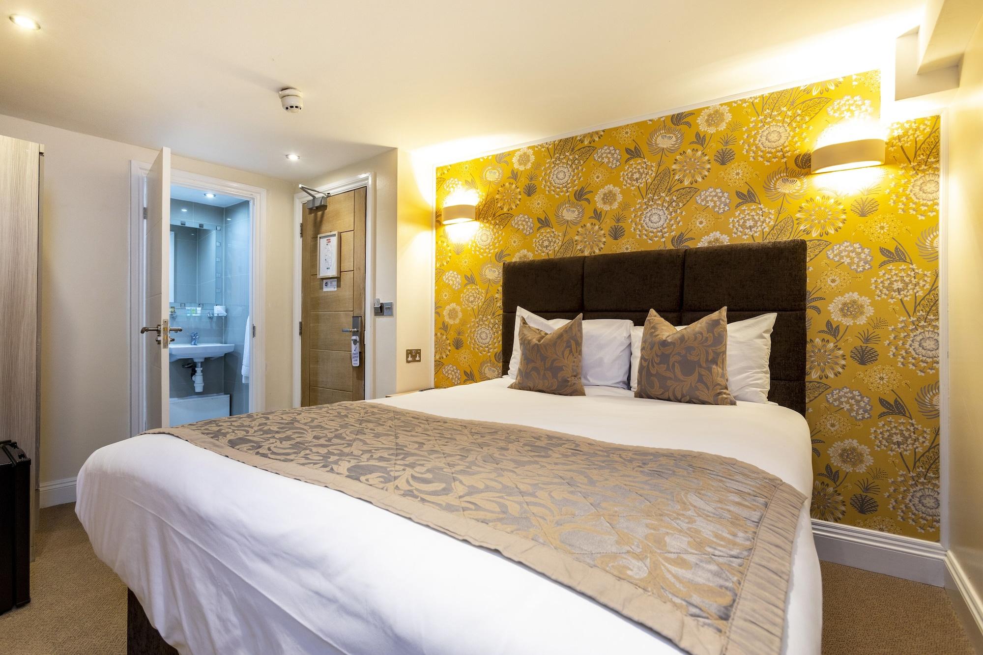 Shepherds Bush 4*