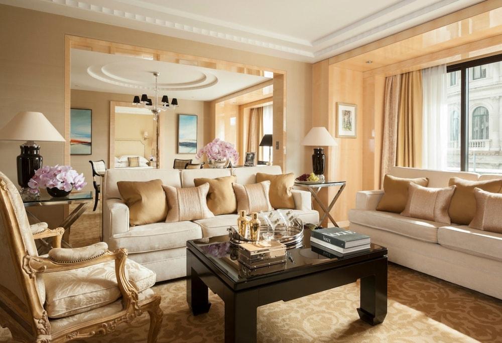Four Seasons At Park Lane London