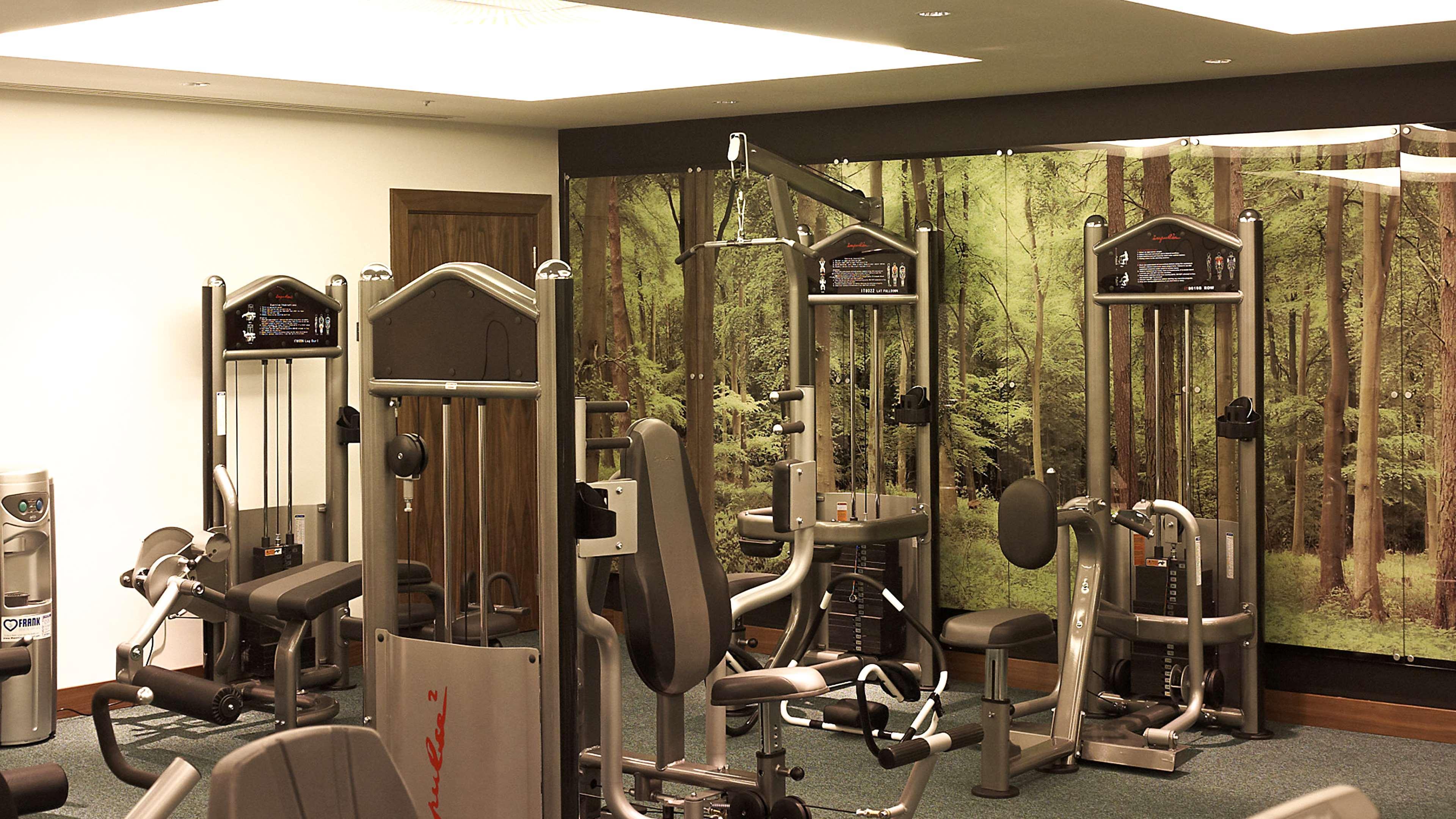 Hotel Park Plaza County Hall 4*