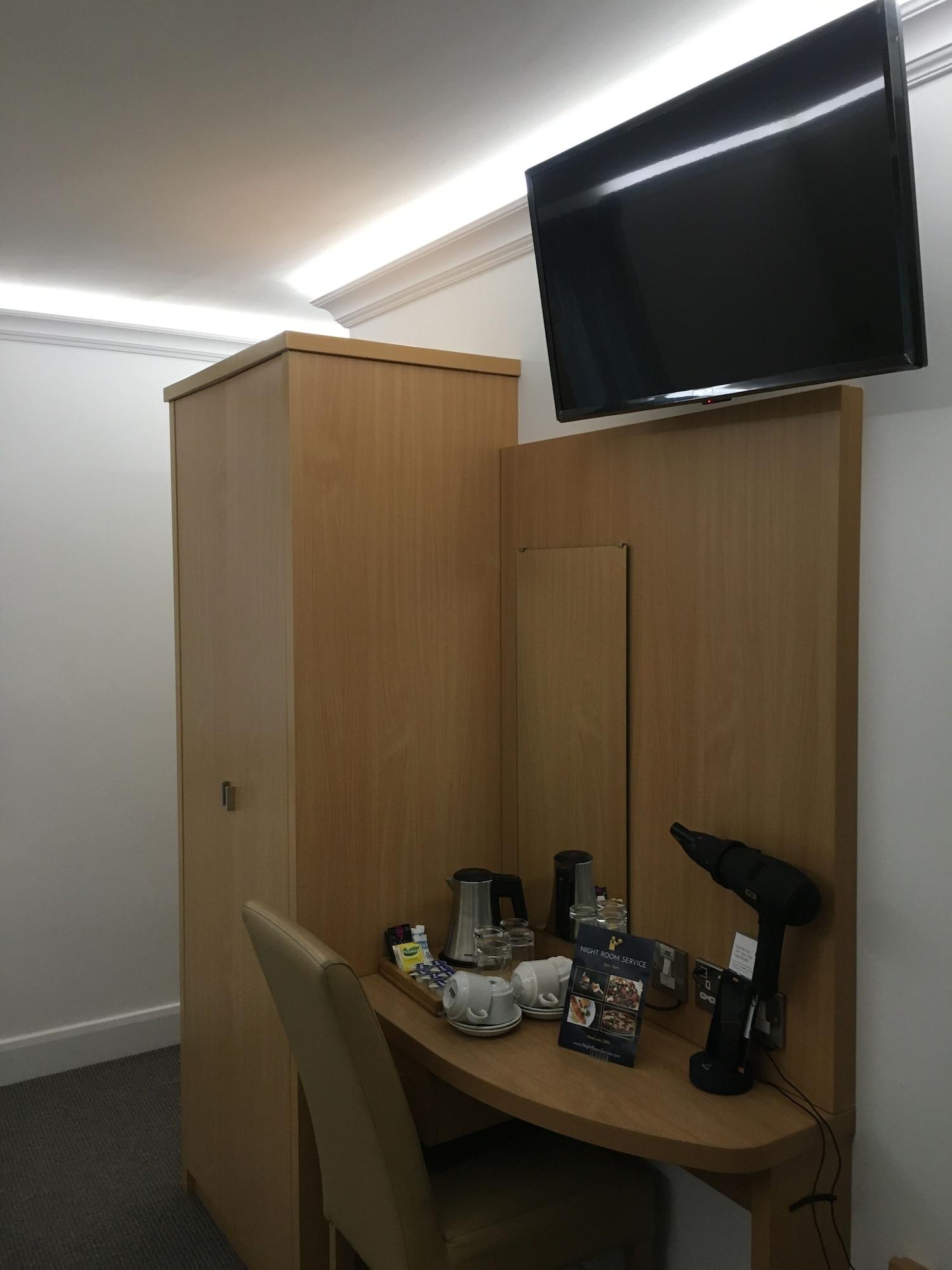 Queens Park Hotel 3*