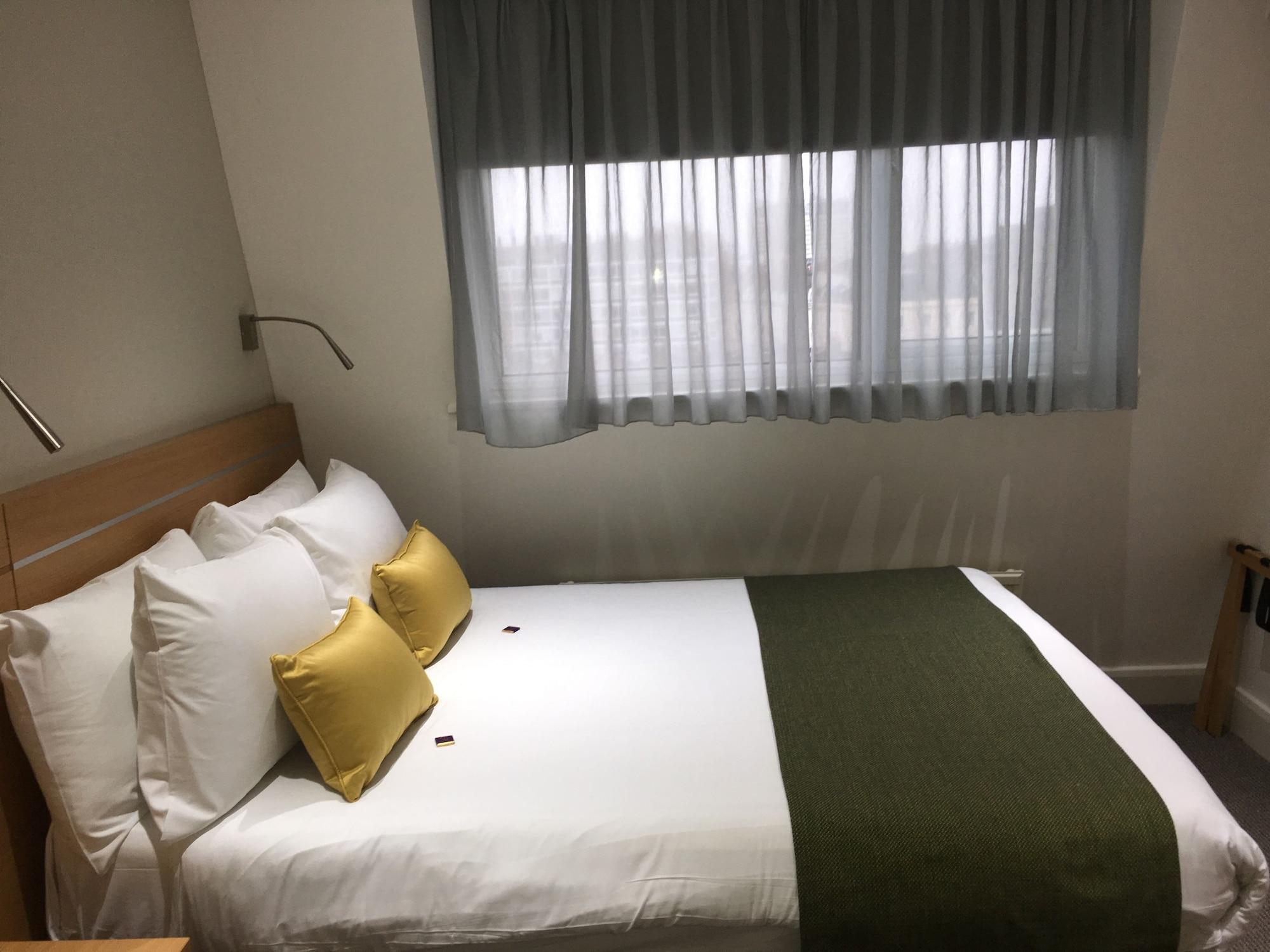 Queens Park Hotel London