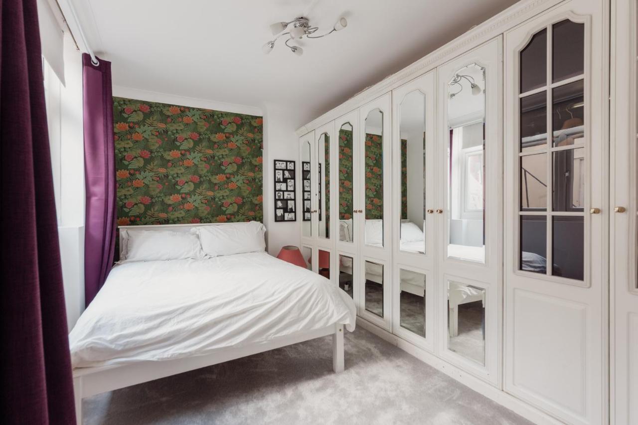 Charming & Beautiful 2 Bed Flat In Zone 1 *