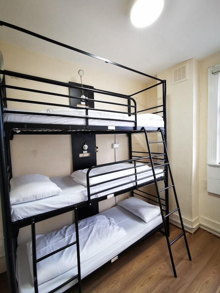 Hostel Onefam Waterloo 18-36 Years Old *