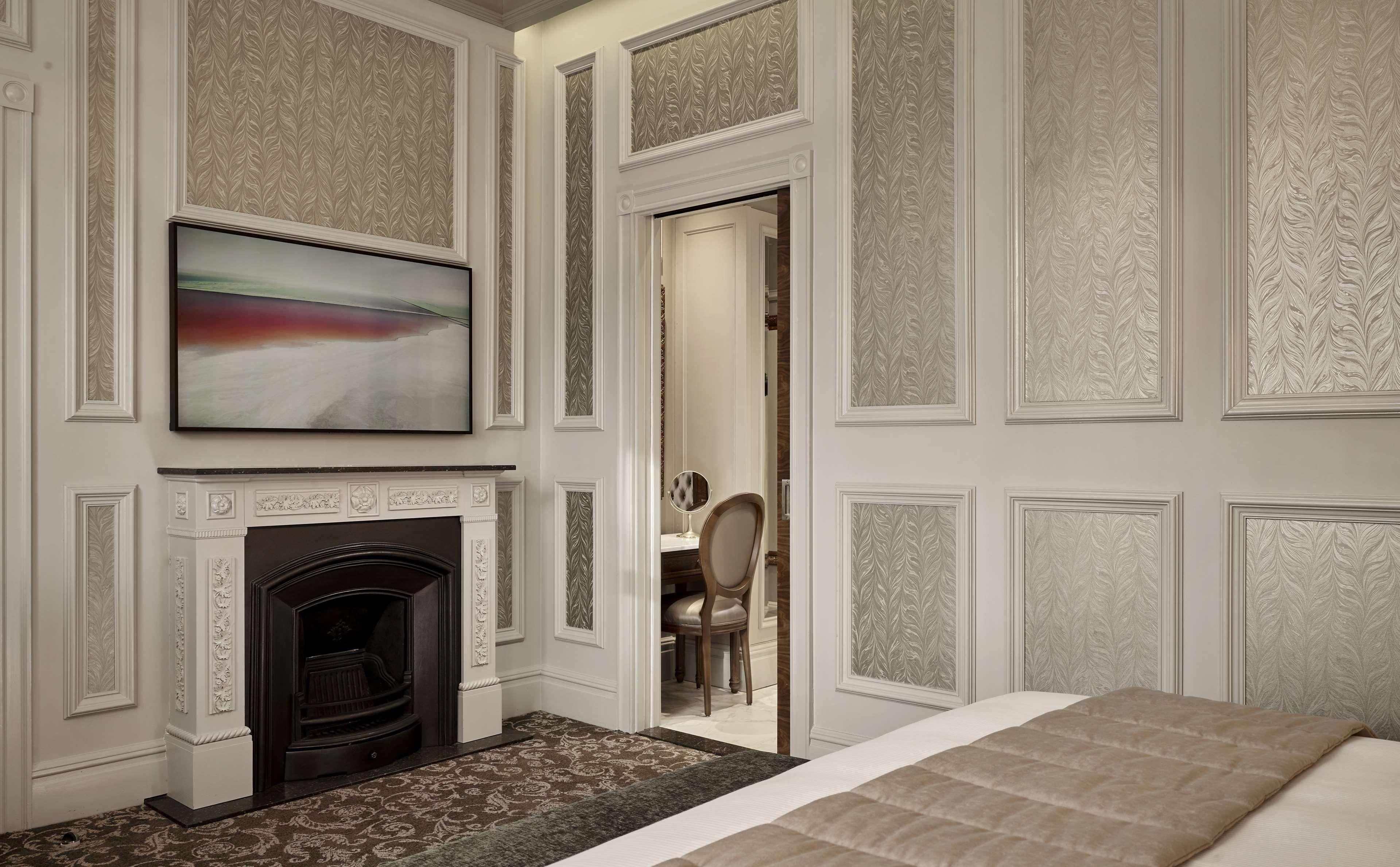 Hotel 100 Queens Gate Hotel, Curio Collection By Hilton