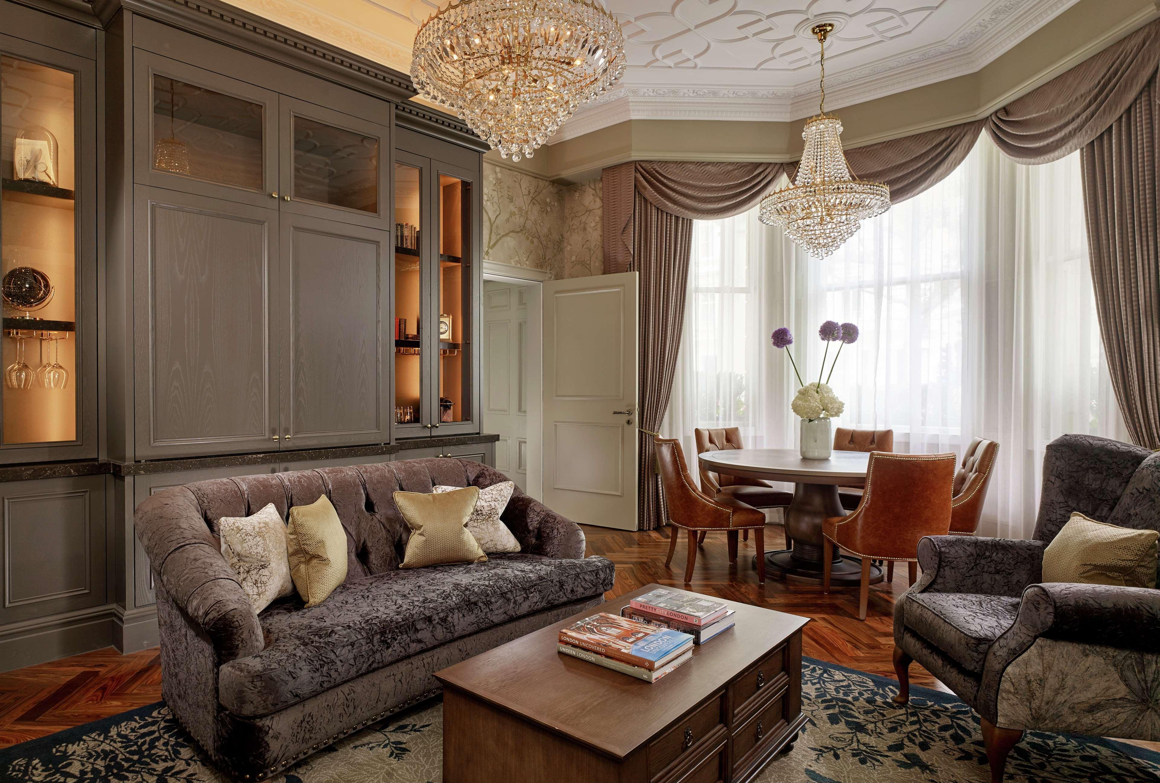 100 Queens Gate Hotel, Curio Collection By Hilton London