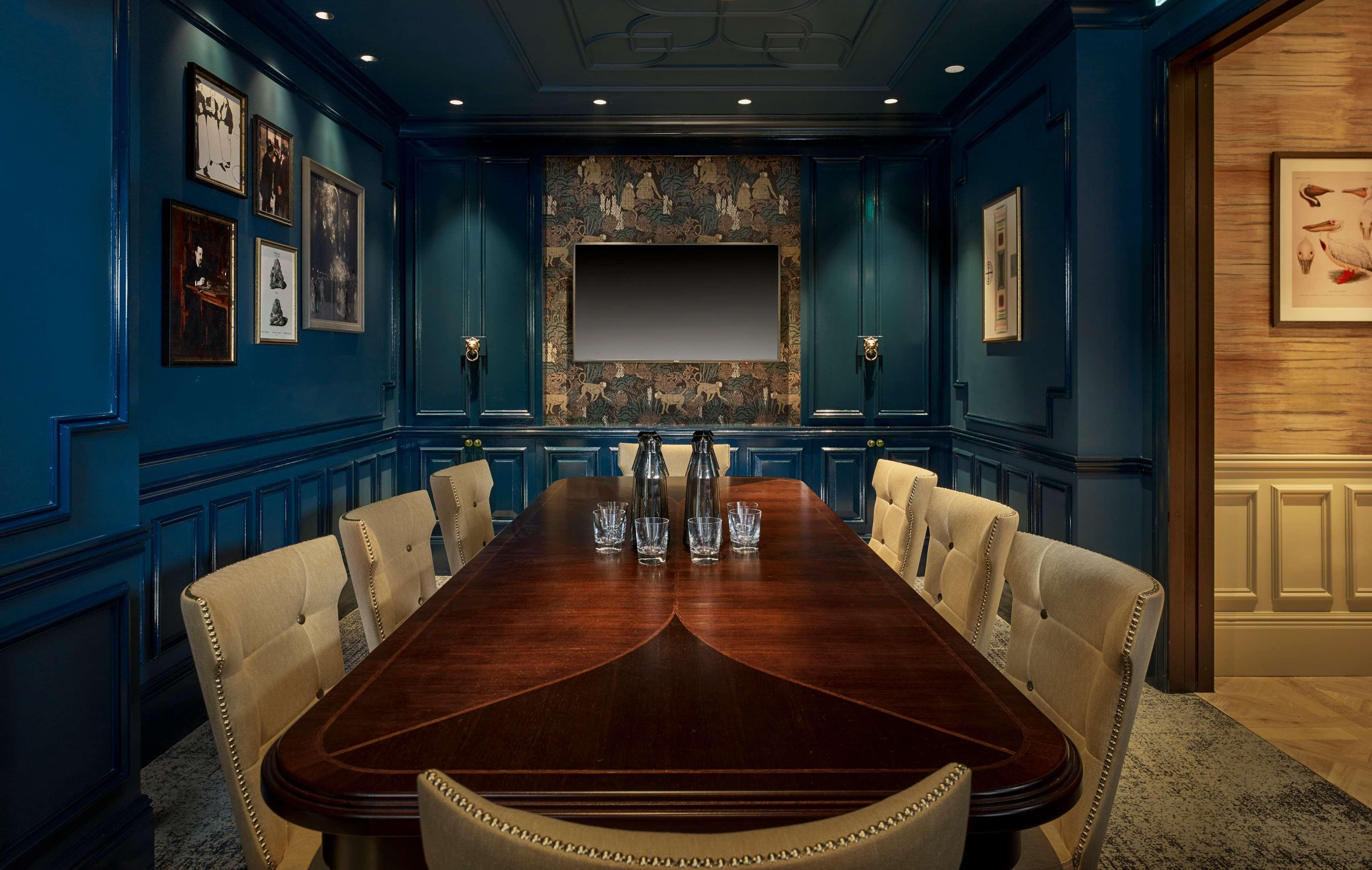 Hotel 100 Queens Gate Hotel, Curio Collection By Hilton