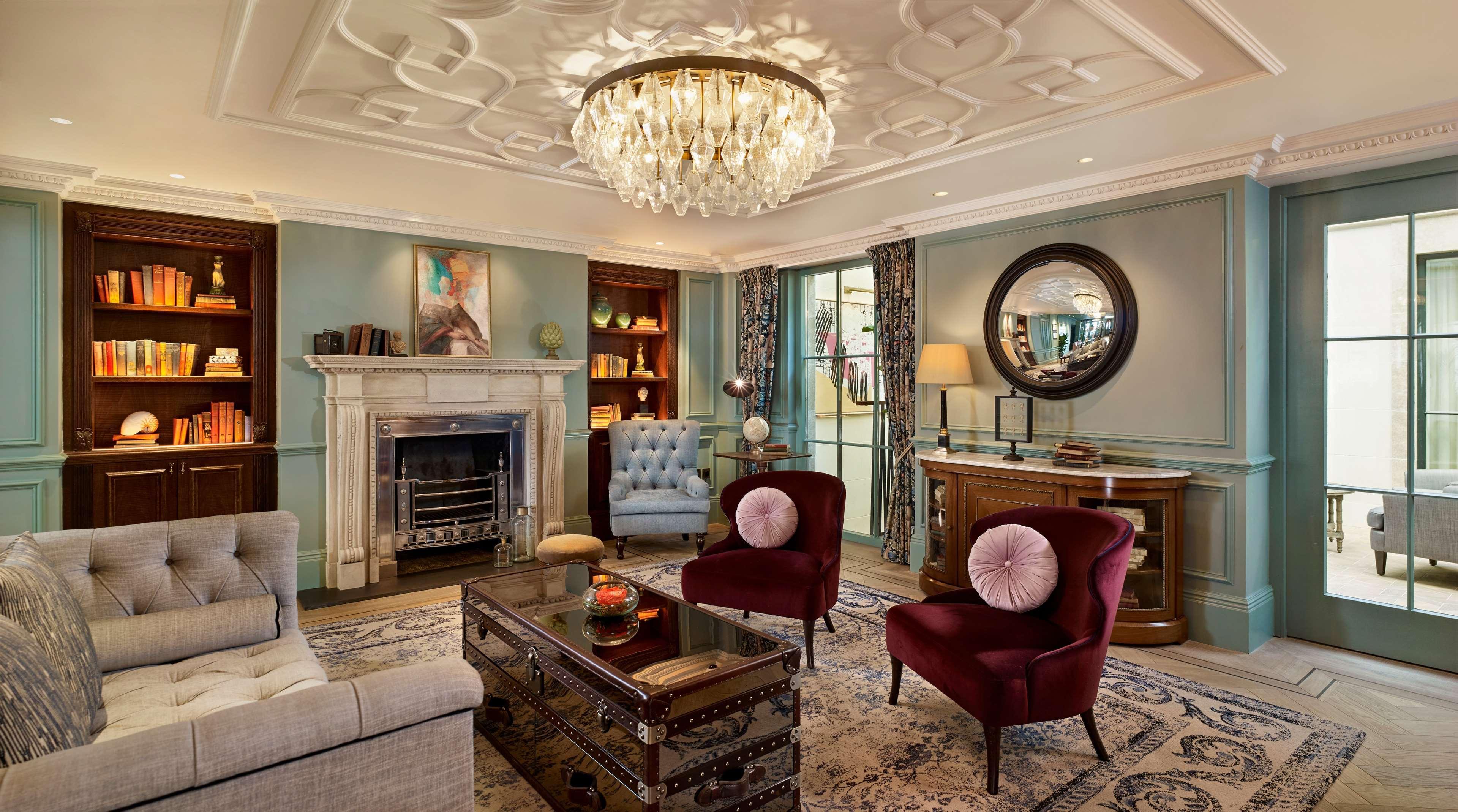 100 Queens Gate Hotel, Curio Collection By Hilton London