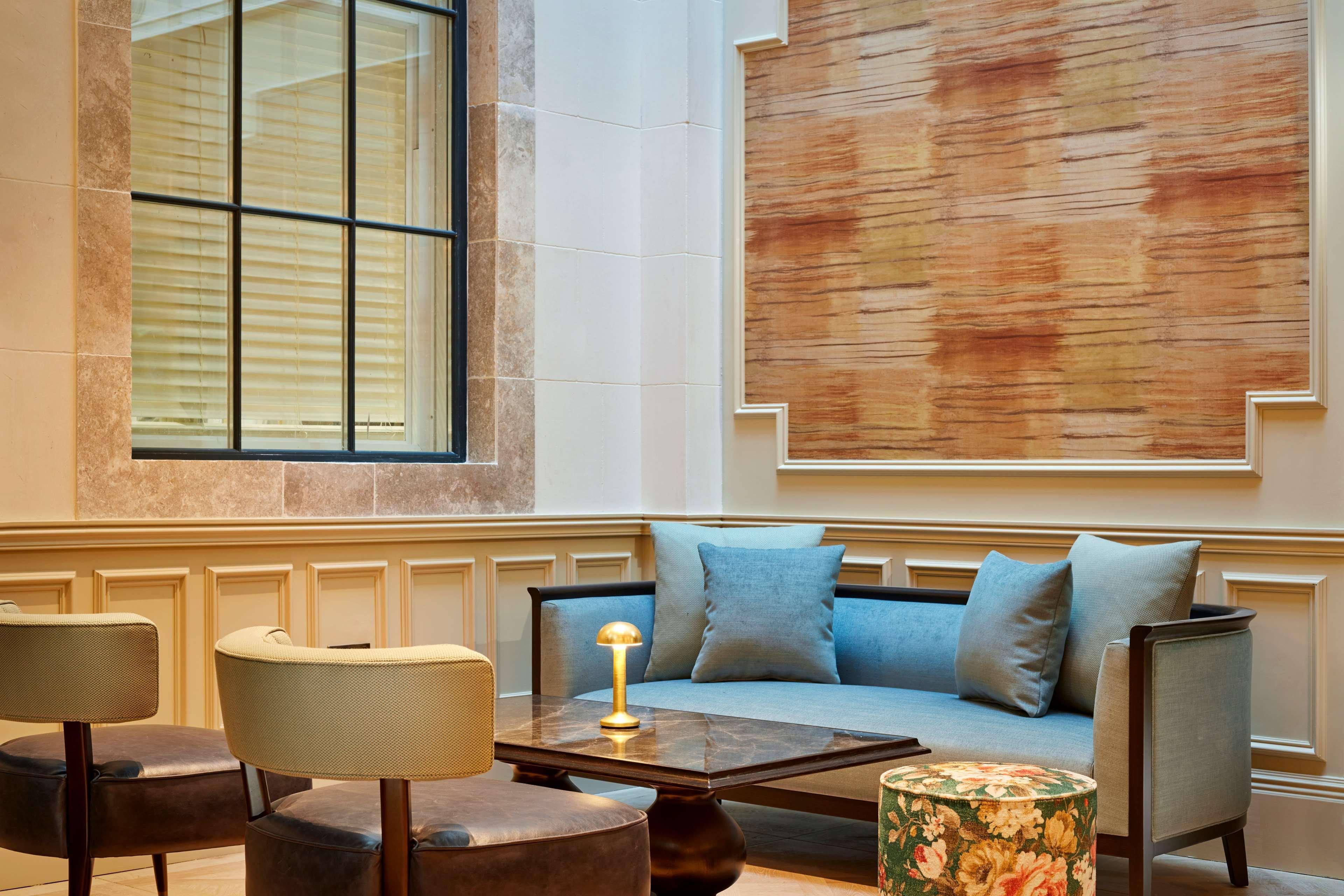 100 Queens Gate Hotel, Curio Collection By Hilton