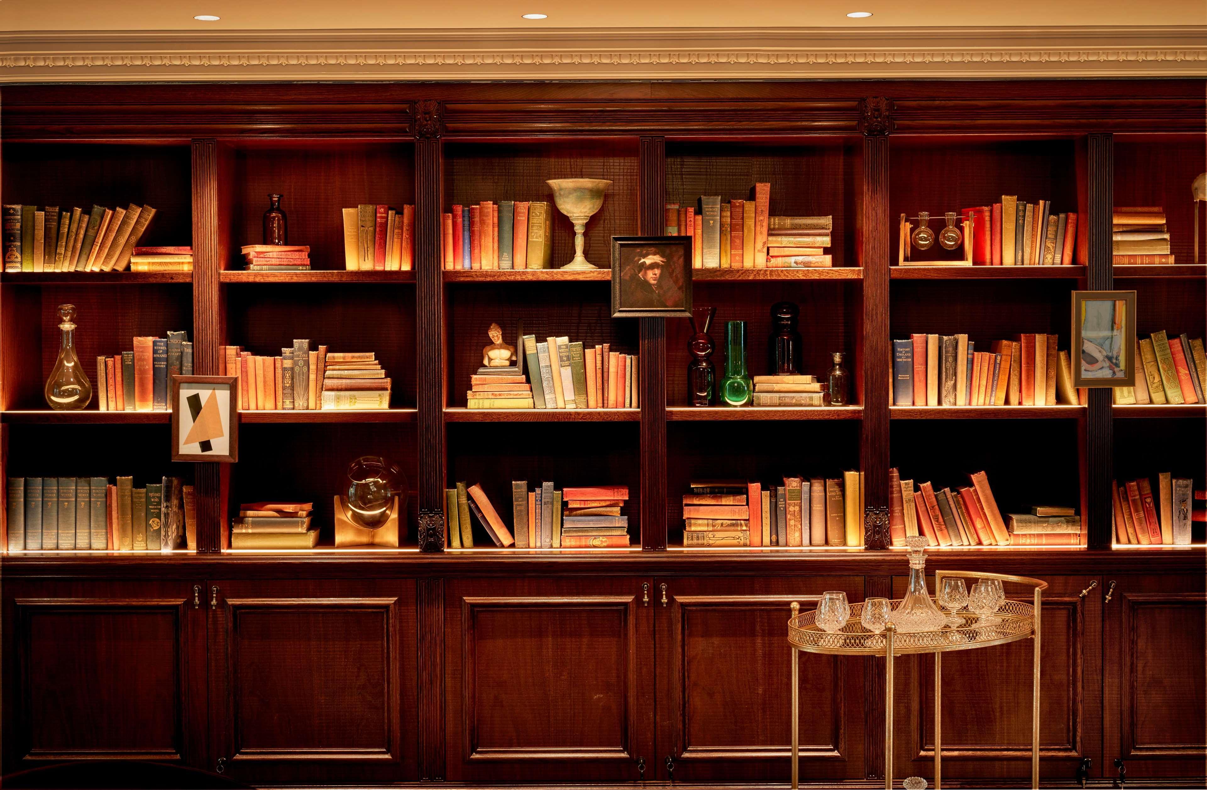 100 Queens Gate Hotel, Curio Collection By Hilton London
