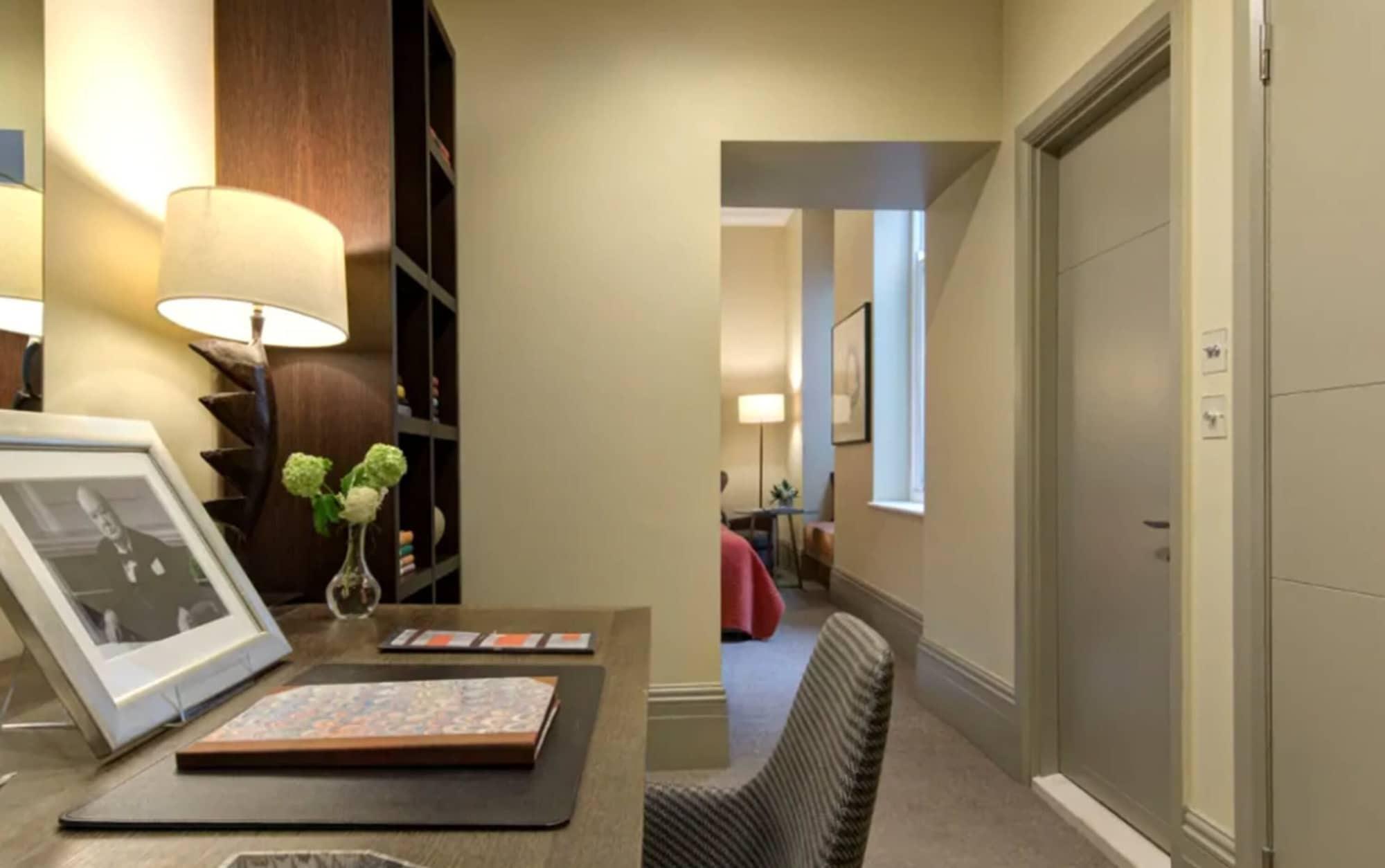 Brown's Hotel, A Rocco London
