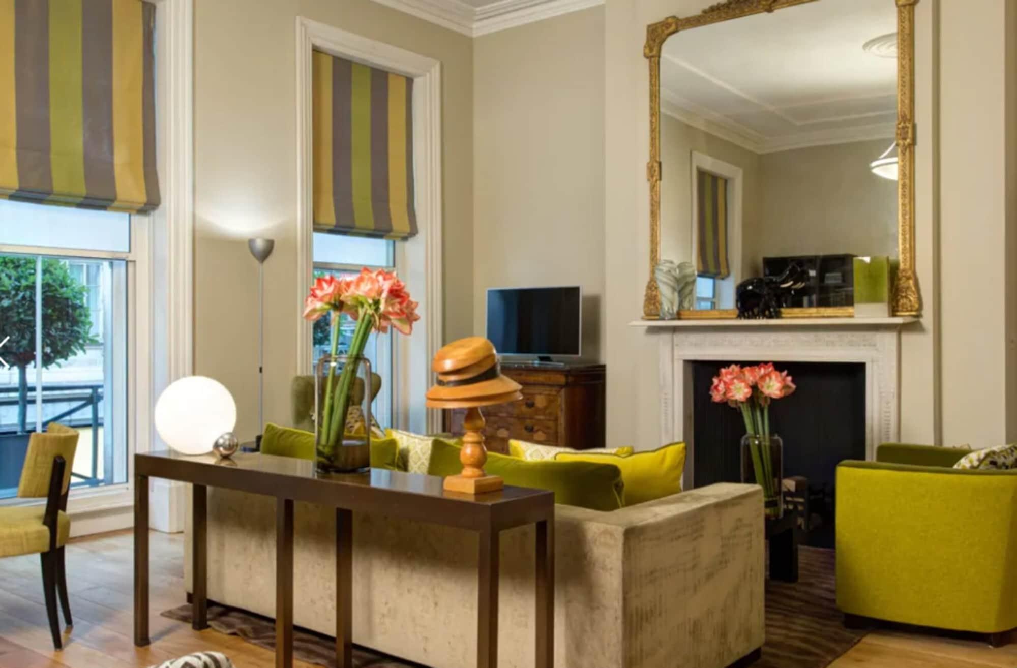 Brown's Hotel, A Rocco 5*