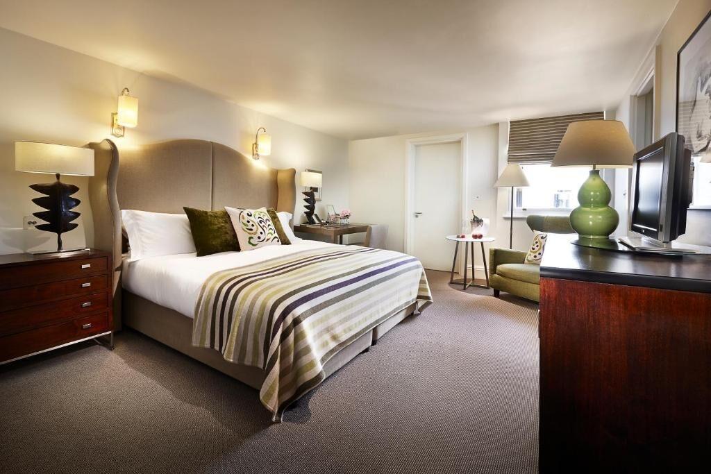 Brown's Hotel, A Rocco 5*