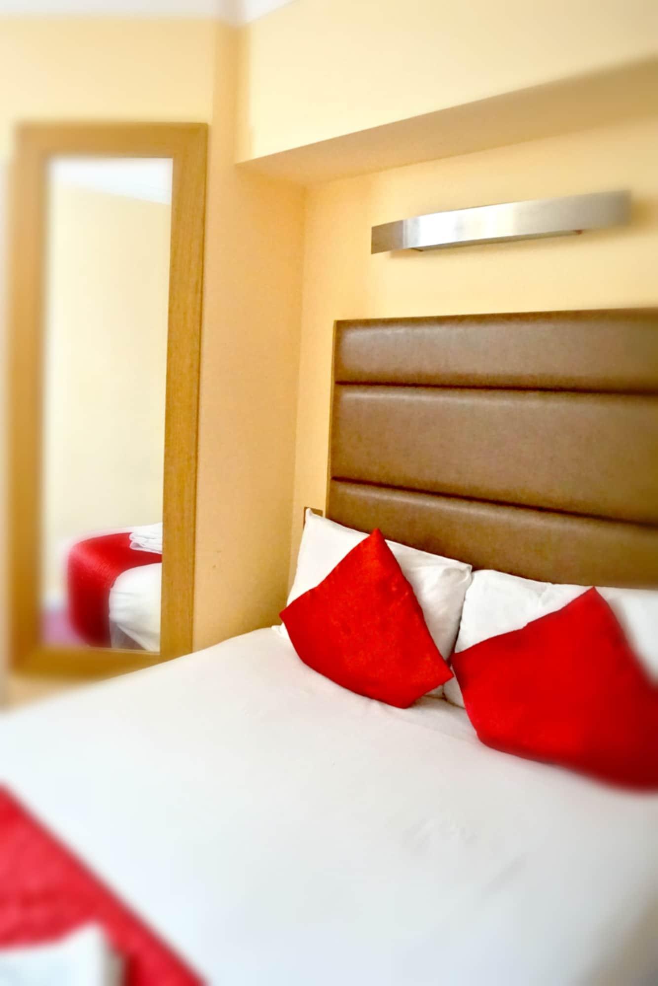 Lord Jim Kensington 3* London