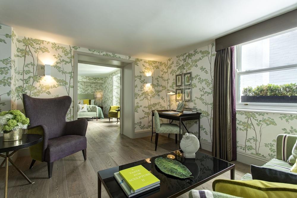 Brown's Hotel, A Rocco 5*