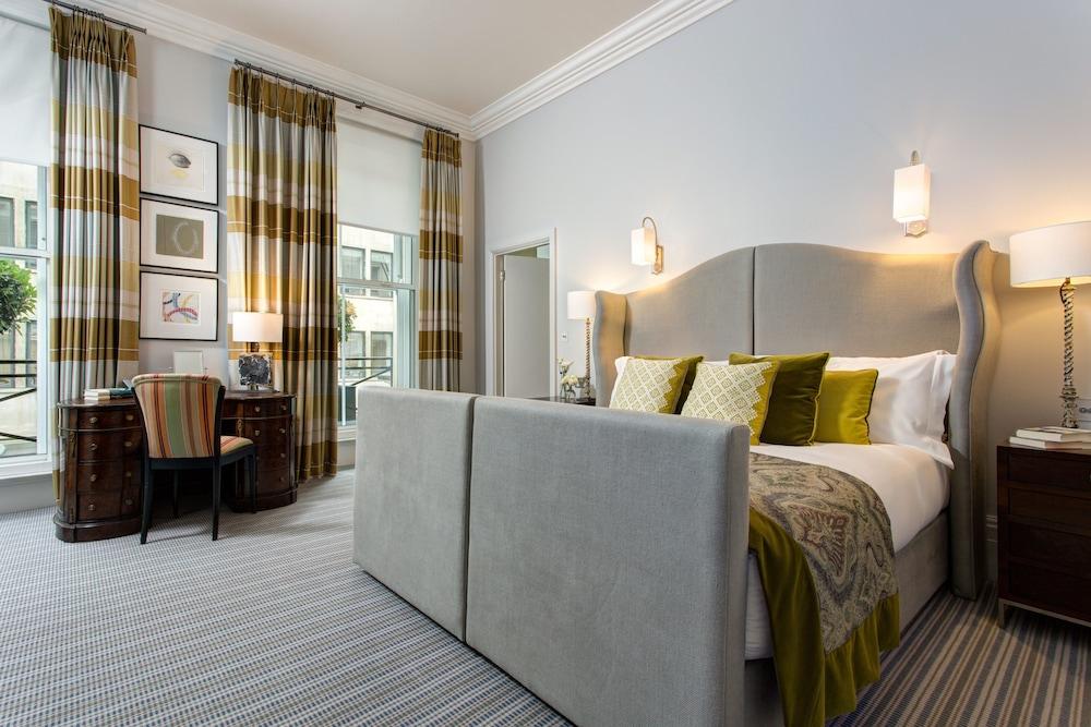Hotel Brown's Hotel, A Rocco
