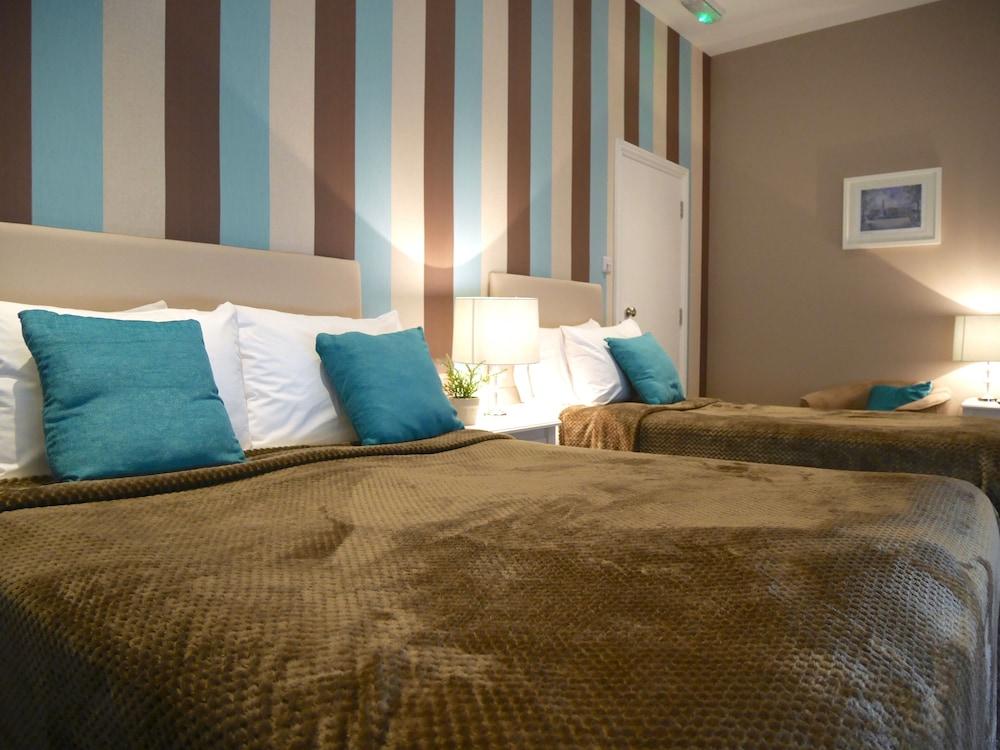 Hotel Ravna Gora 3*