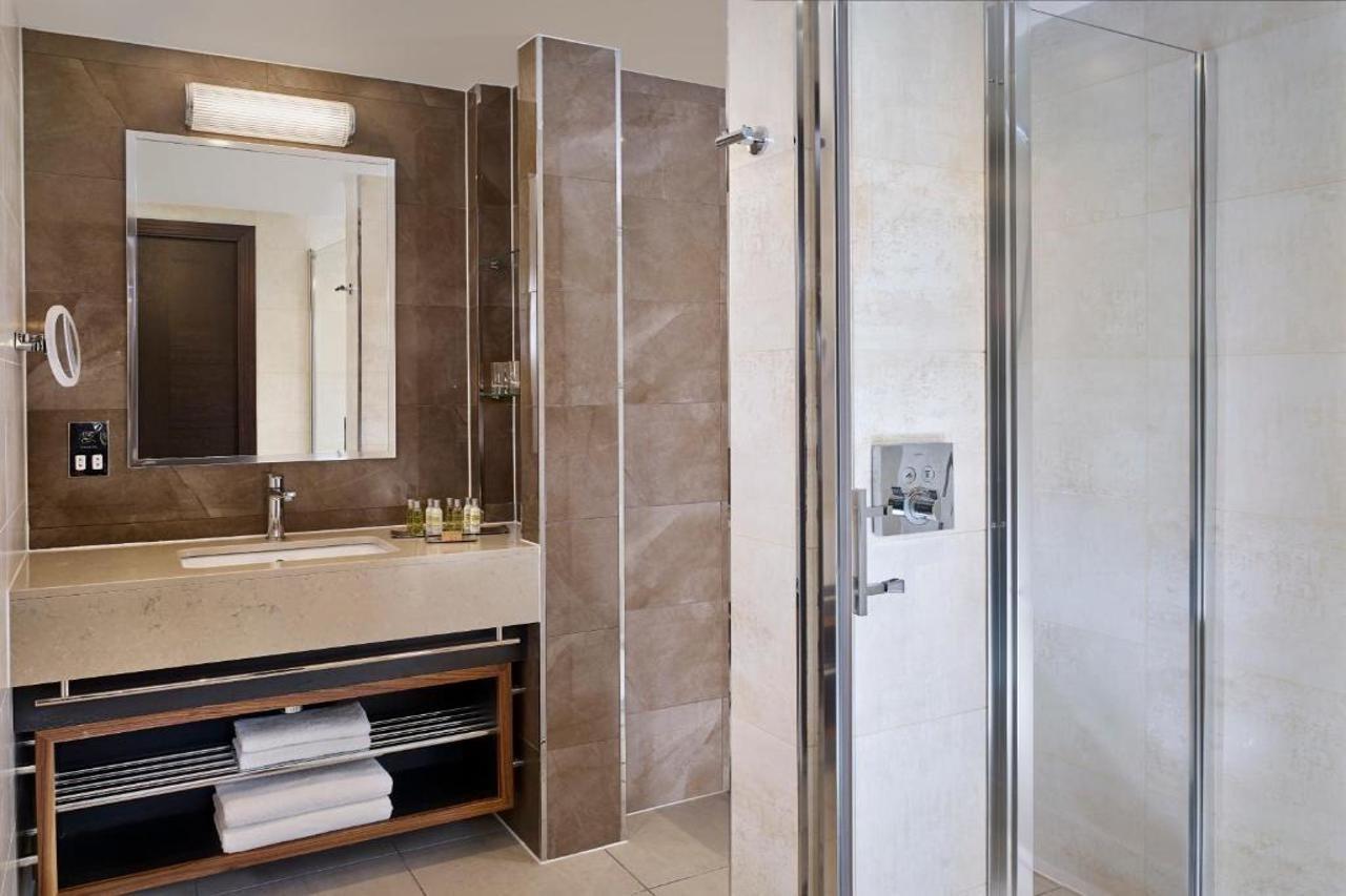 Doubletree By Hilton - West End Hotel 4*