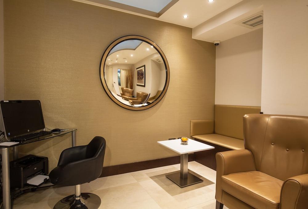 Paddington Court Executive Rooms 4*