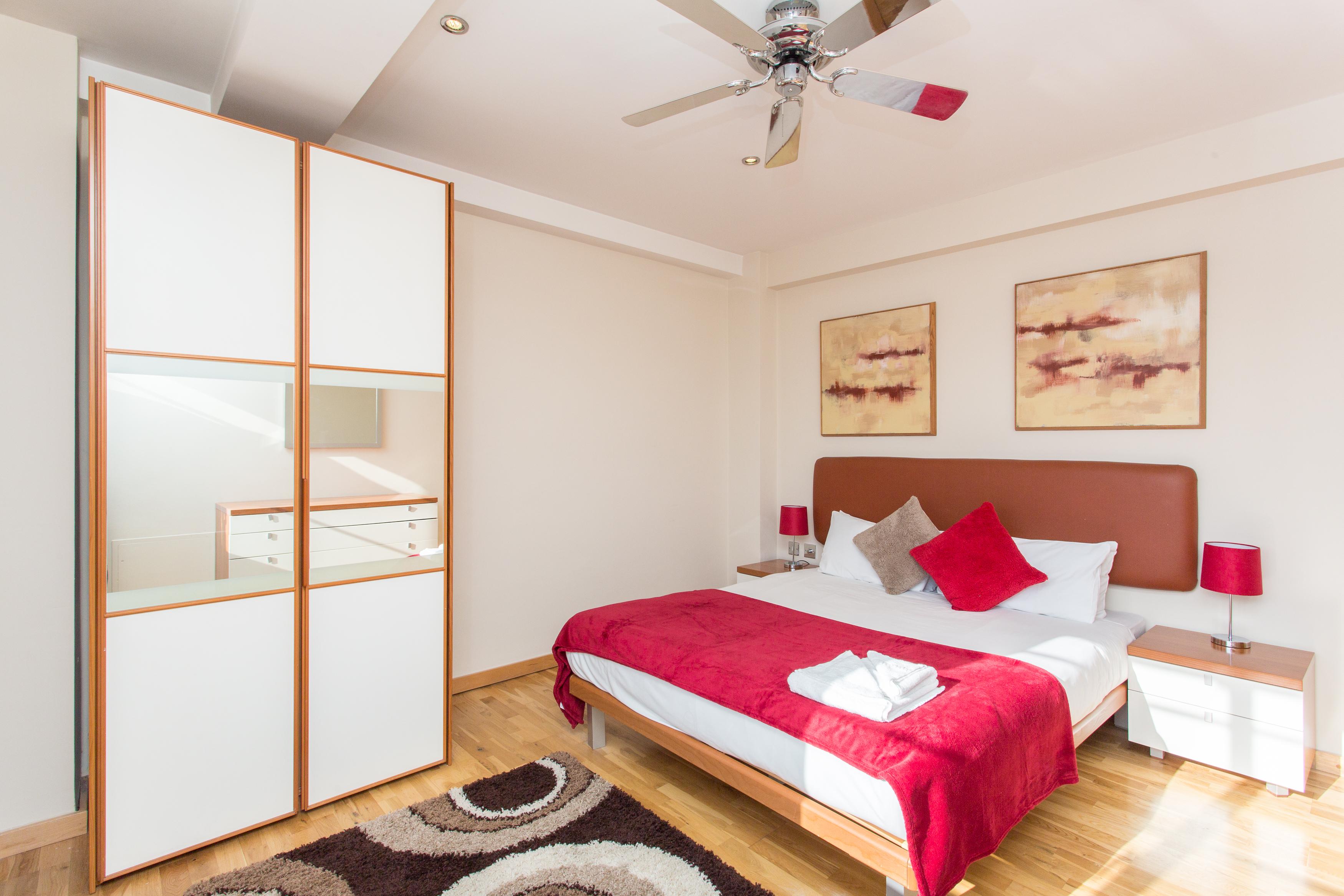 Roland House Aparthotel