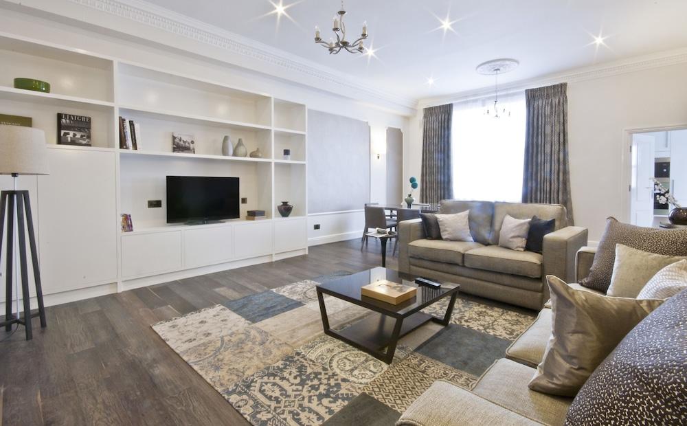 Queensgate Court 4* London