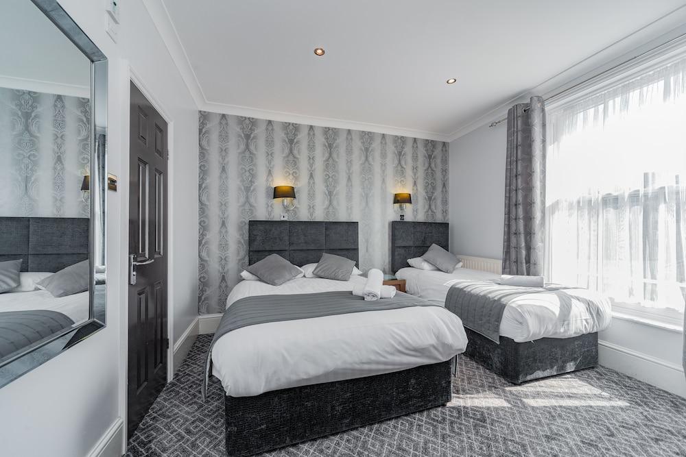 Hotel Mentone London