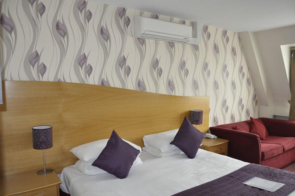Kensington Court - Earls Court