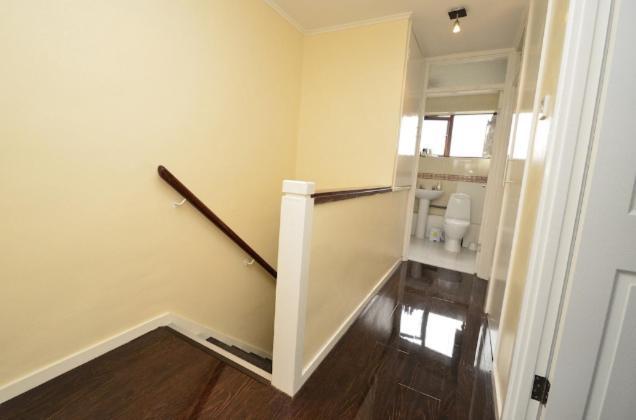 Single Comfortable London