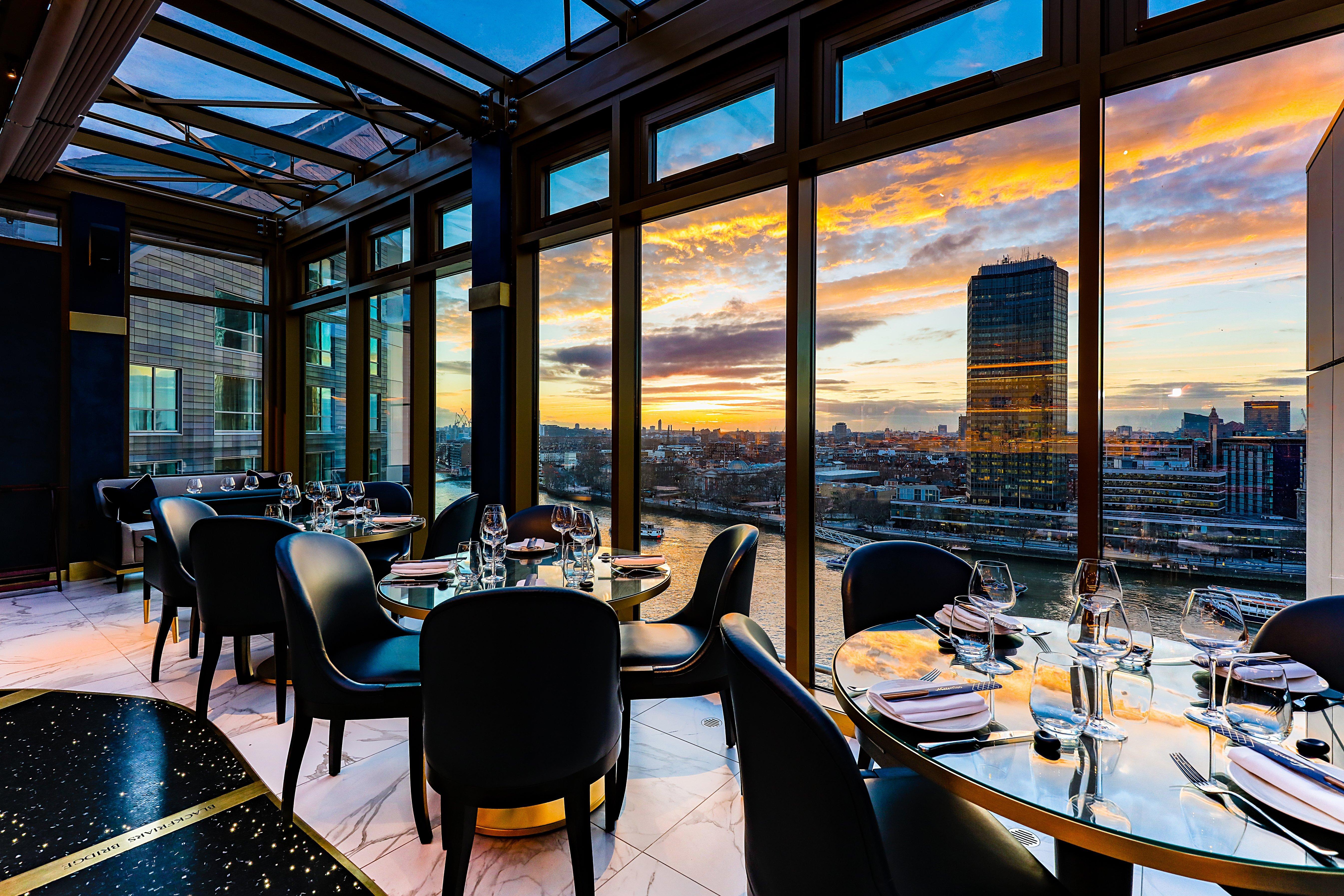 Hotel Hyatt Regency Embankment 4*