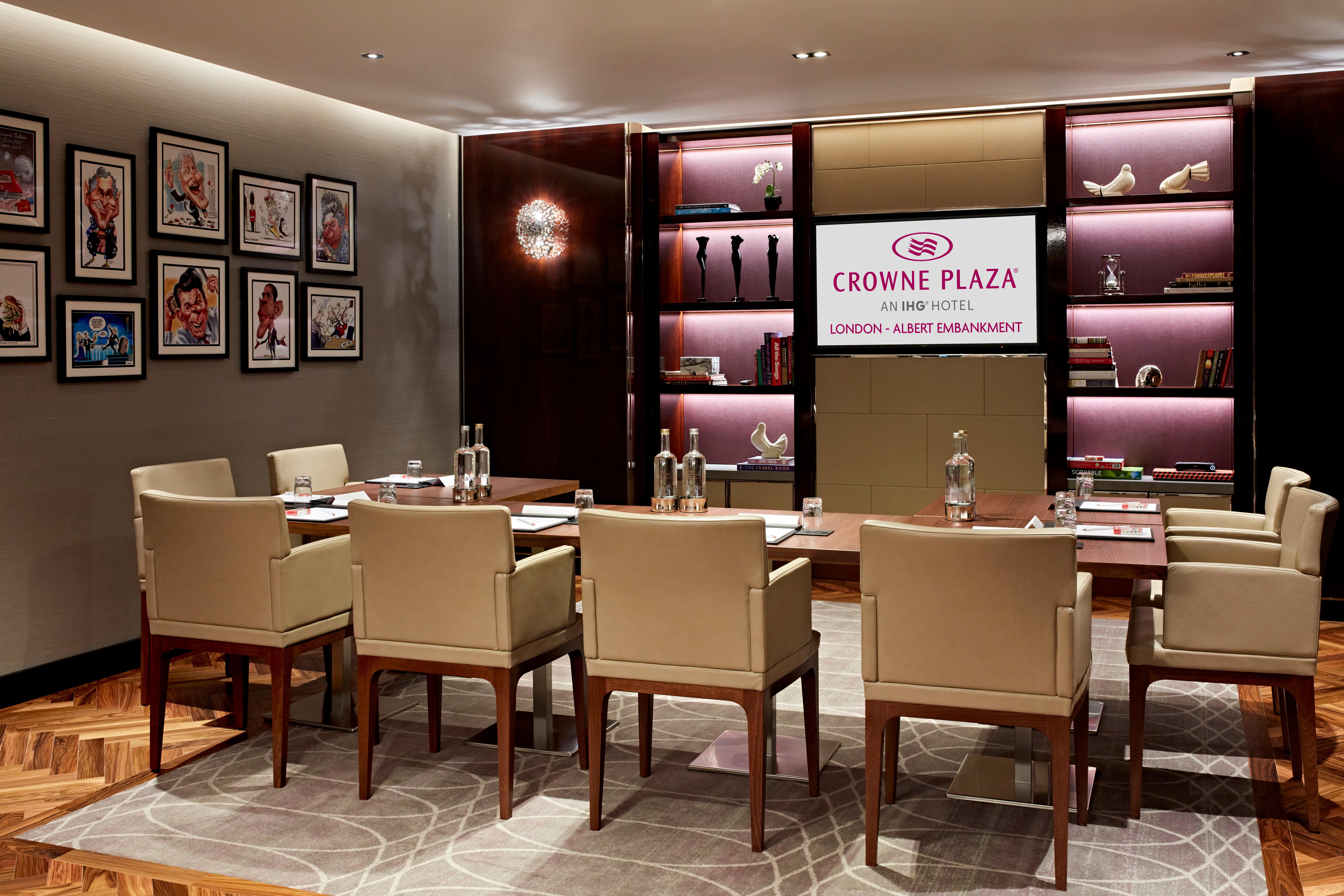 Hotel Hyatt Regency Embankment 4*