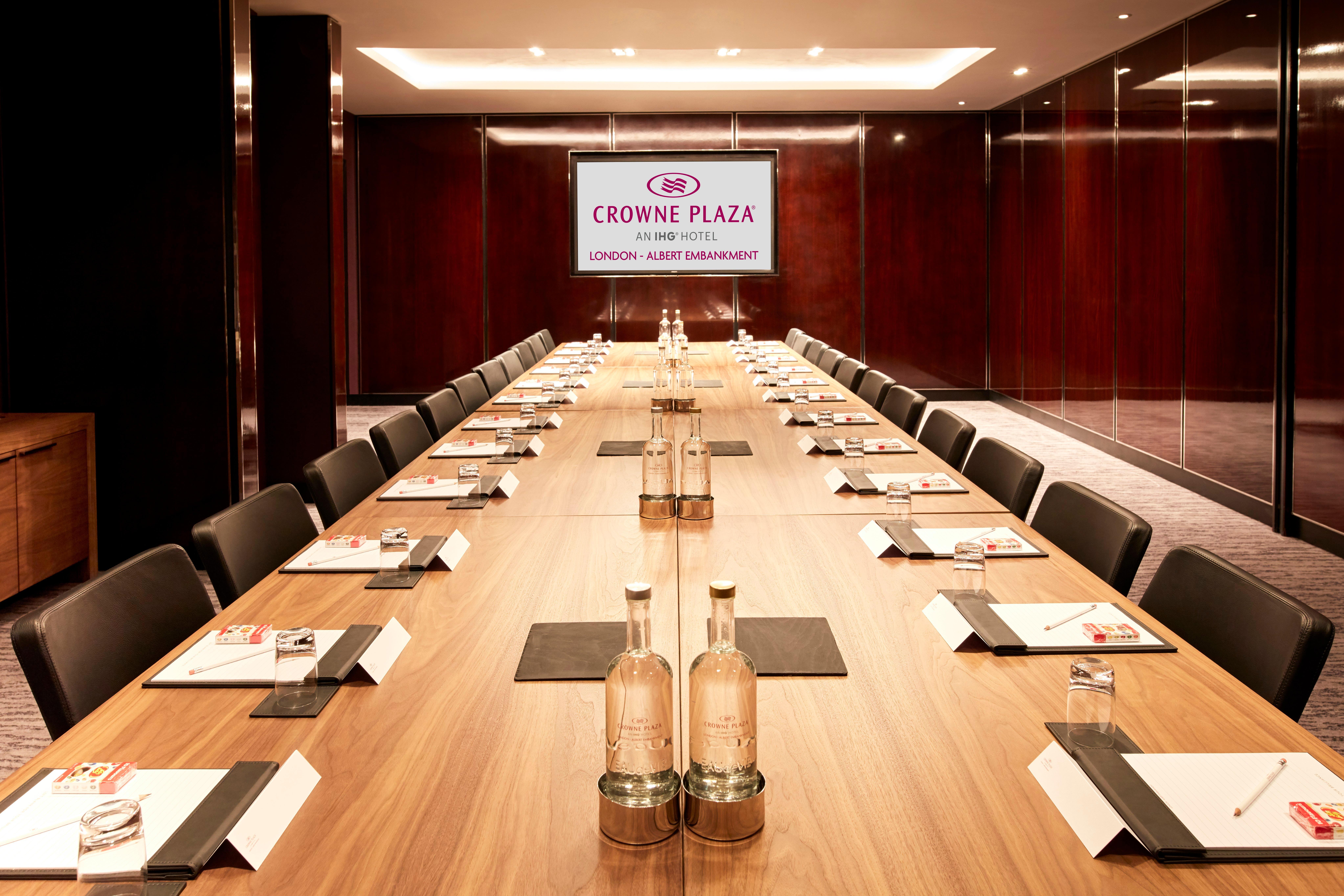 Hyatt Regency Embankment Hotel